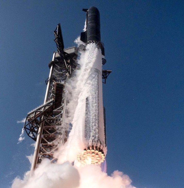 SpaceX заменила двигатели и готовит Starship к запуску 20 июля со спутниками Starlink V3