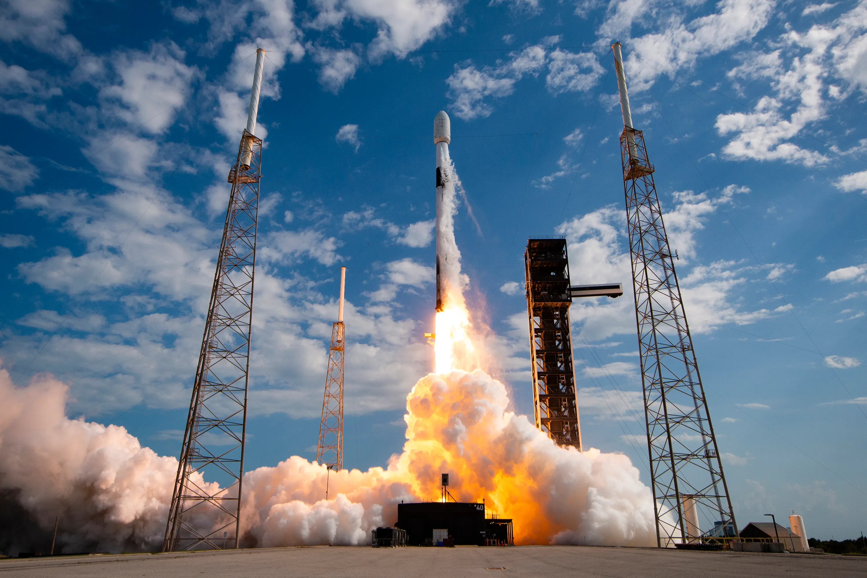 При поддержке NASA стартовала миссия роботизированного обслуживания спутников