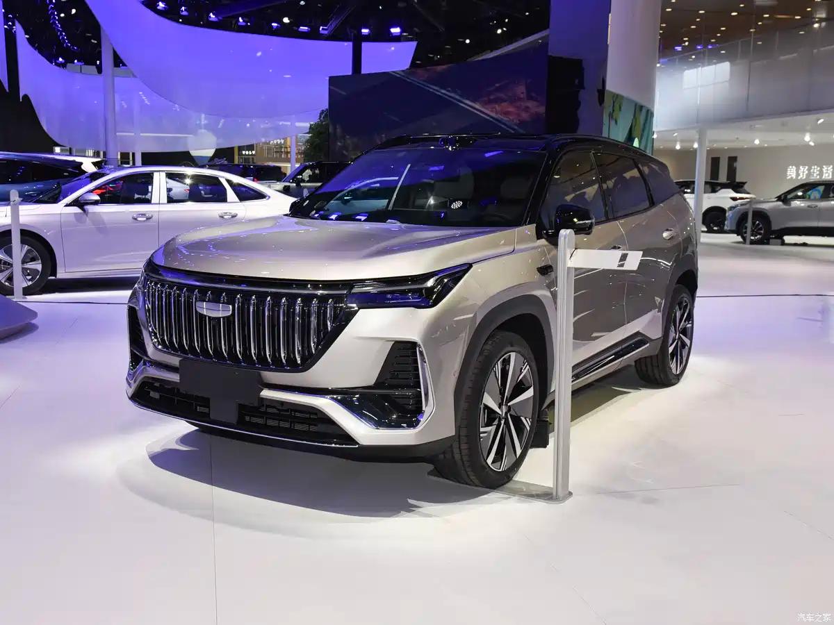 Geely Atlas i-HEV LiDAR Edition: 313 л.с. и лидар на крыше — дебют в Чэнду