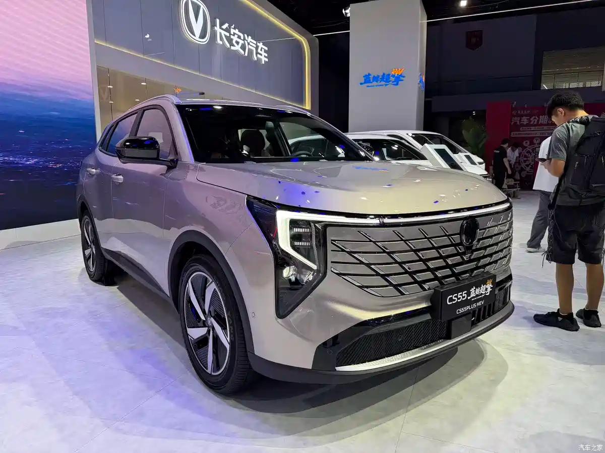 Changan представила гибридный кроссовер за 1 млн рублей с запасом хода 1500 км