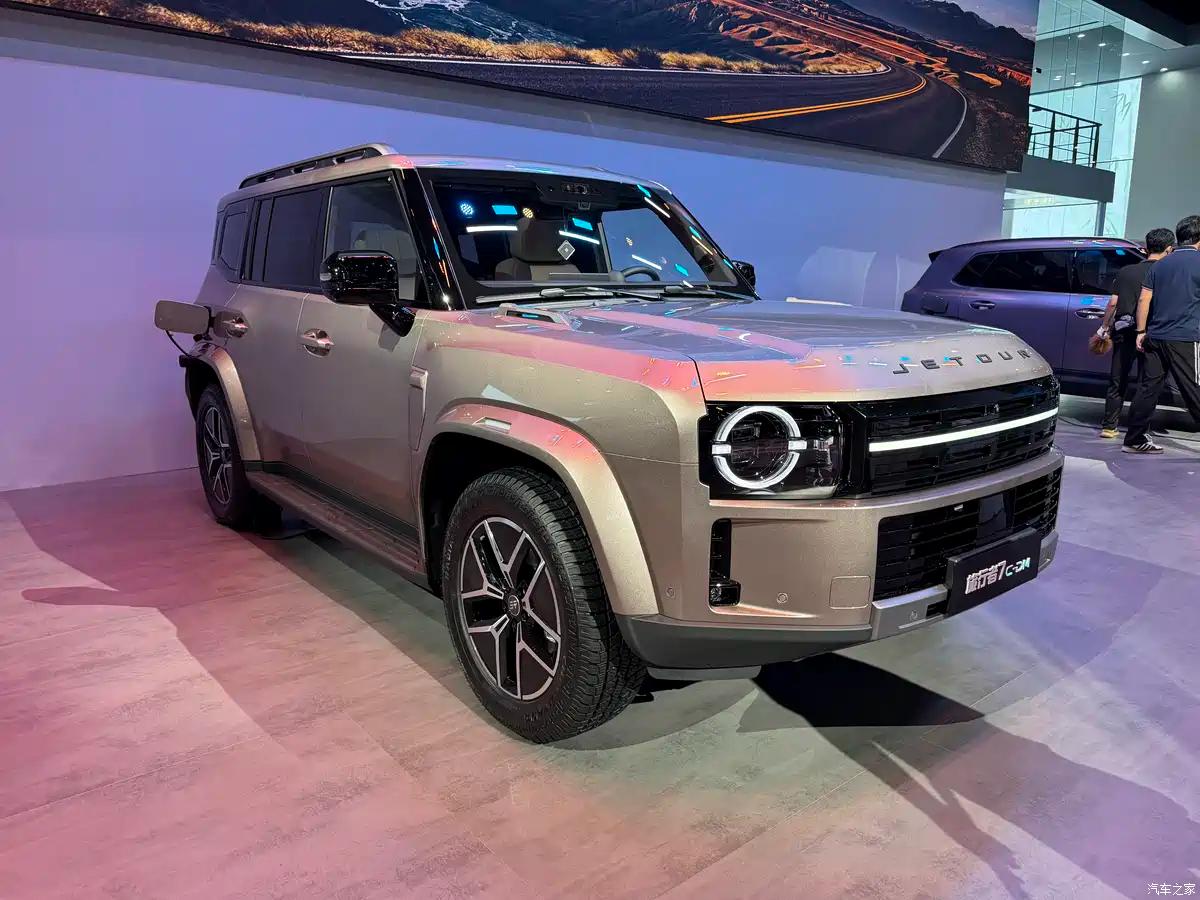 Jetour Traveler 7: 782 л.с., полный привод и 1400 км без дозаправки