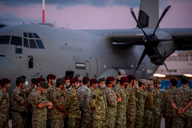 Британия готова нанести новые авиаудары по Афганистану